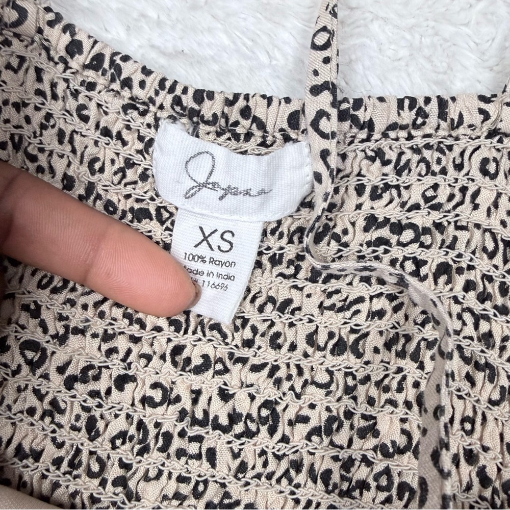 Chic Patterned Mini Dress - Picture 4 of 7